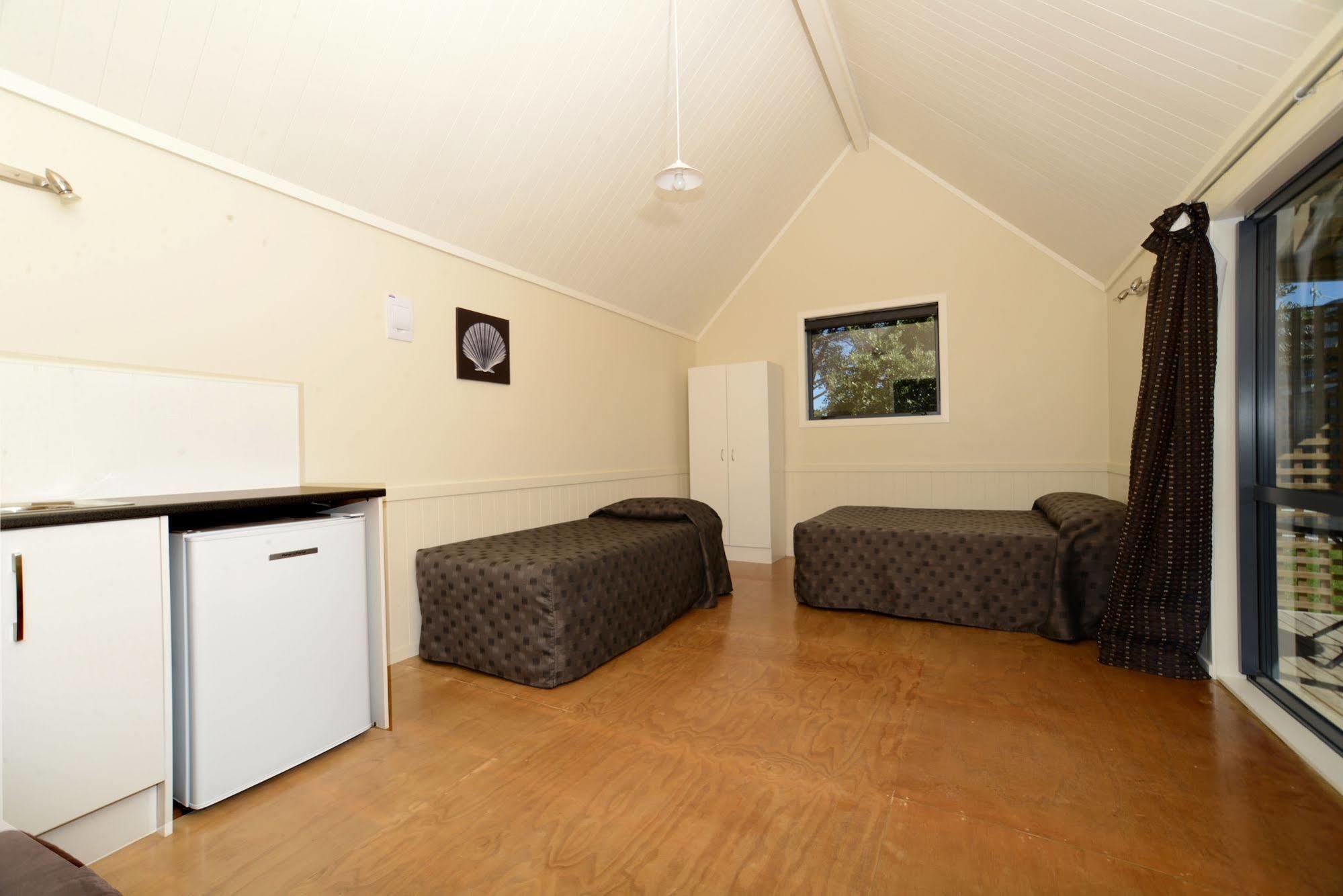 Camp Waipu Cove Hotel Exterior photo